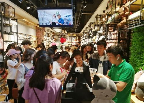合家优品百货爆料视频,揭秘新品上市背后的故事