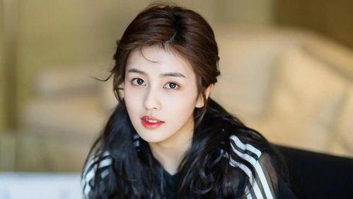 娱乐大爆料杨紫素材视频,娱乐大爆料引网友热议  第3张 娱乐大爆料杨紫素材视频,娱乐大爆料引网友热议  第3张