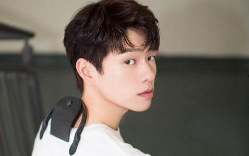 魏大勋娱乐爆料,揭秘明星幕后故事  第2张 魏大勋娱乐爆料,揭秘明星幕后故事  第2张