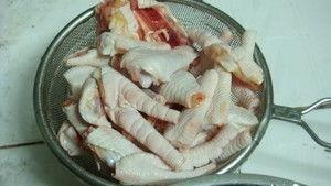 酸辣鸡爪爆料视频,揭秘网红美食背后的制作过程与风味之谜