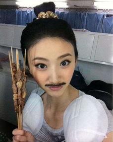 摆烂吃瓜娱乐圈文女主叫什么,瓜田里的逆袭之路  第3张 摆烂吃瓜娱乐圈文女主叫什么,瓜田里的逆袭之路  第3张