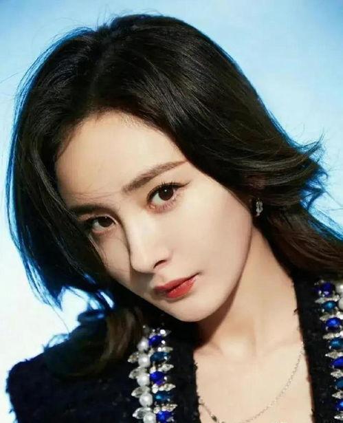 娱乐圈明星吃瓜大全,揭秘明星背后的故事与争议  第3张 娱乐圈明星吃瓜大全,揭秘明星背后的故事与争议  第3张