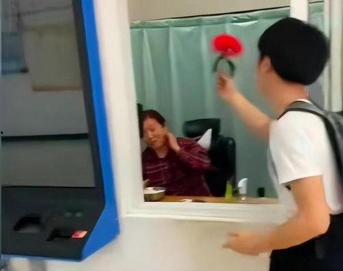 宿舍阿姨爆料视频真实吗,真相还是谣言？  第3张