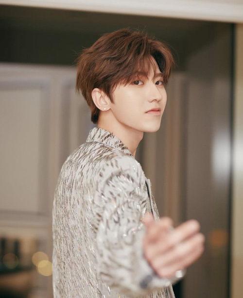 娱乐爆料晏紫东视频播放,娱乐爆料引网友热议  第3张