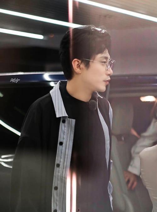 刘大锤爆料罗云熙视频,罗云熙幕后视频曝光，精彩瞬间引热议  第2张