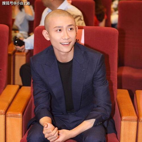 杨紫最新商务爆料,演绎时尚新篇章  第3张