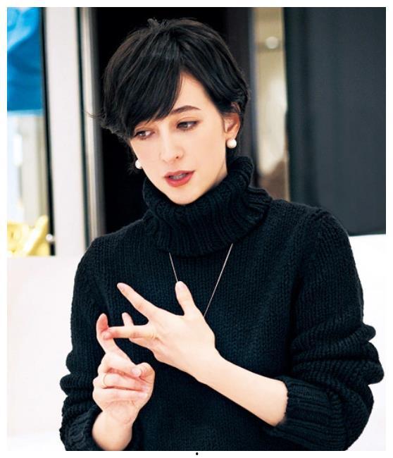 娱乐吃瓜君叠字男明星,男明星们的娱乐吃瓜盛宴 第2张 娱乐吃瓜君叠字男明星,男明星们的娱乐吃瓜盛宴 第2张